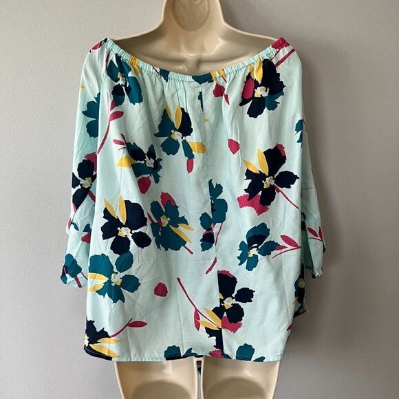 Lane Bryant off the Shoulder Flounce Sleeve Tie Hem Top Size 18/20 NWT! - Picture 2 of 4